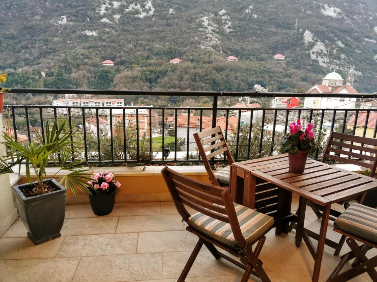 Lavender Bay Apartment F8 Donji Morinj Εξωτερικό φωτογραφία