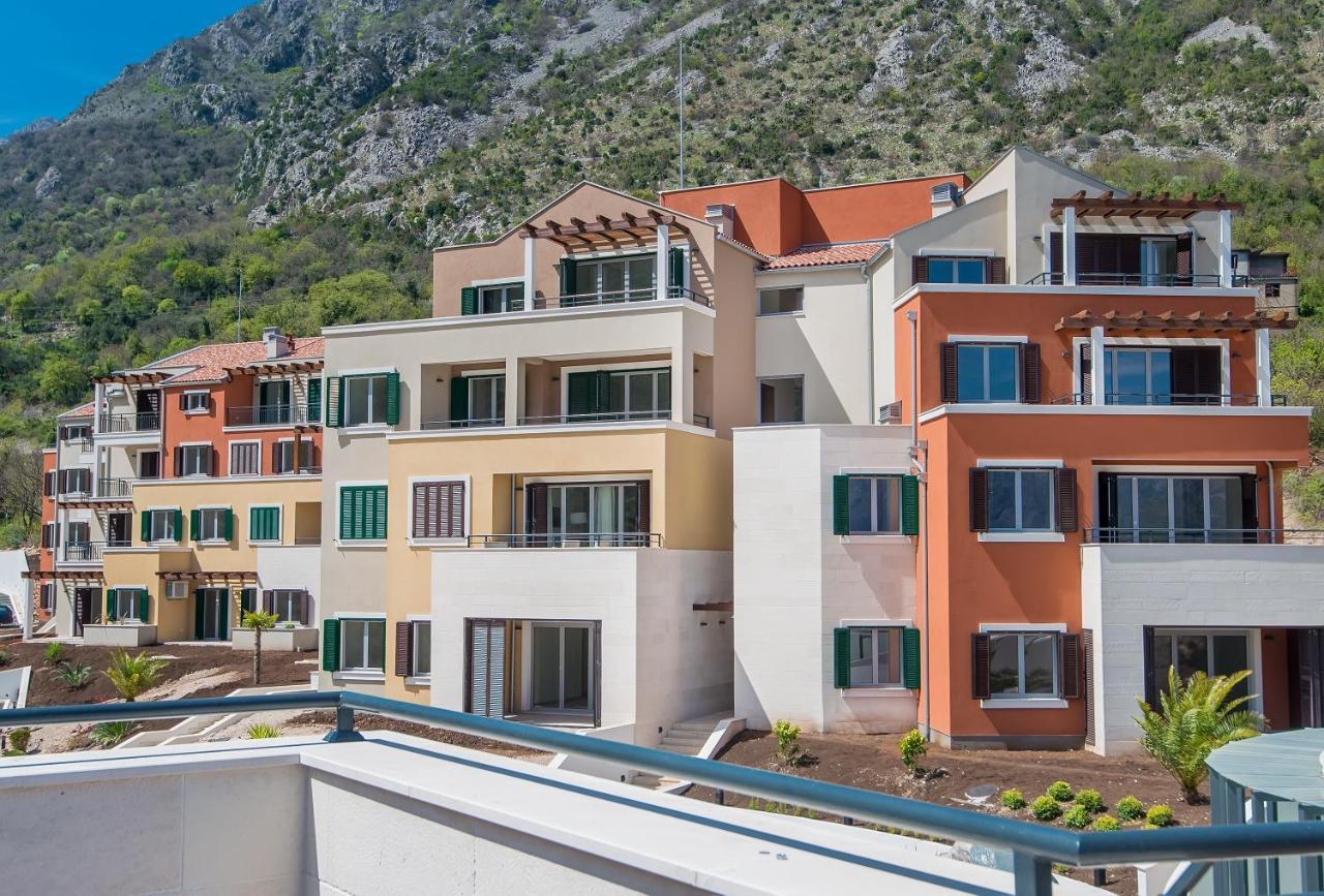 Lavender Bay Apartment F8 Donji Morinj Εξωτερικό φωτογραφία