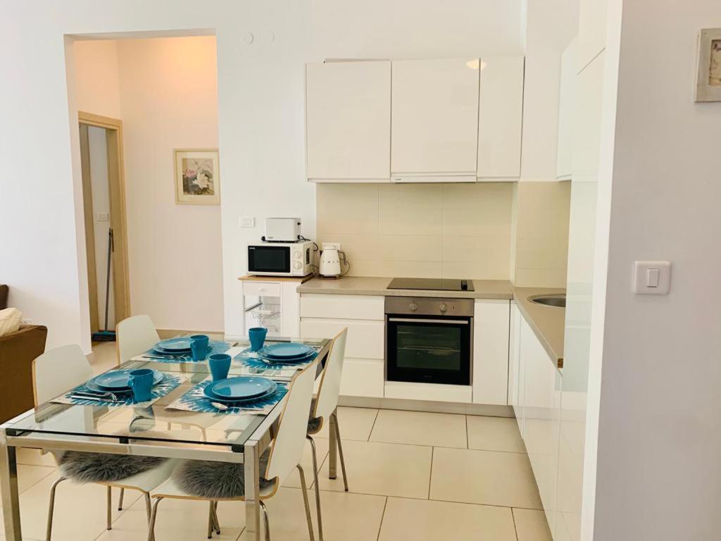 Lavender Bay Apartment F8 Donji Morinj Εξωτερικό φωτογραφία