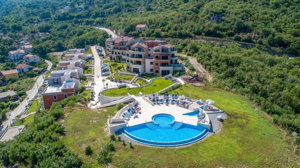 Lavender Bay Apartment F8 Donji Morinj Εξωτερικό φωτογραφία